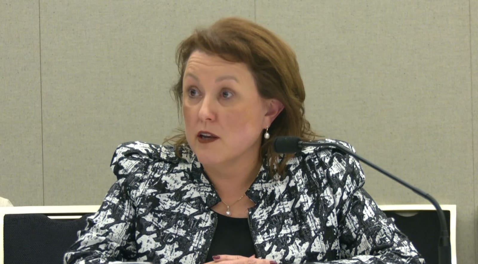 Racing NSW insists $1 house deal completely above board