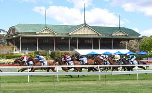 Bookies battle for club deals - Ladbrokes secures Bendigo, Picklebet picks Warwick