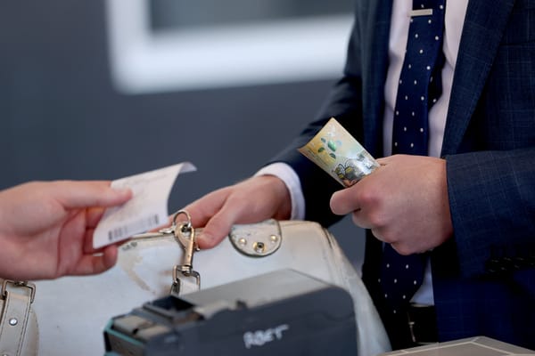 Bookies dodge racing data fees bullet